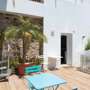 https://apartamentos-rosario-centro.hotelsincadiz.net